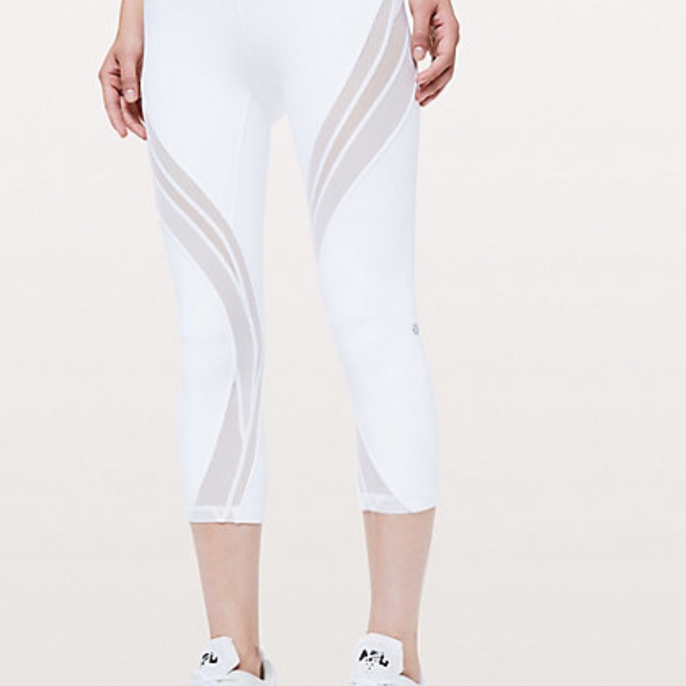 NWOT LULULEMON Never Still Crop 21" White 6